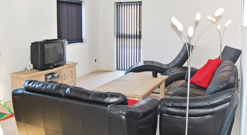 8 Person Holiday Home In Hovborg Chambre photo